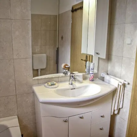 Comfortable In Near The Sea Apartman