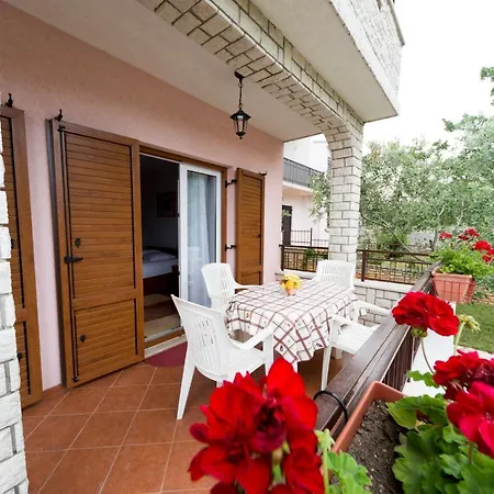 Apartmán Comfortable In Near The Sea